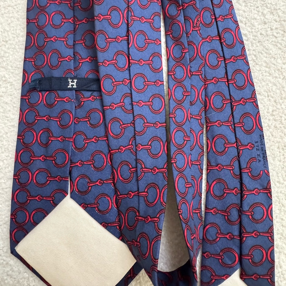 HERMÈS Vintage Silk Tie - Picture 8 of 11